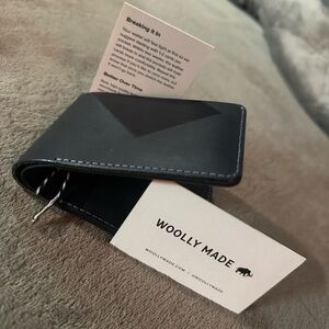 Landscape wallet by woolly made